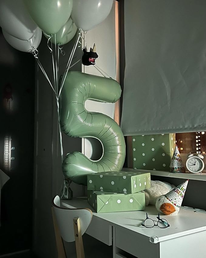 Oliver Green Number 9 Balloon 40 Inch - Image 8